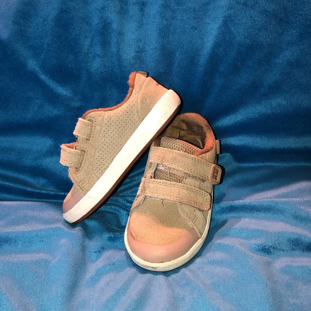 Stride Rite Jude Sneaker